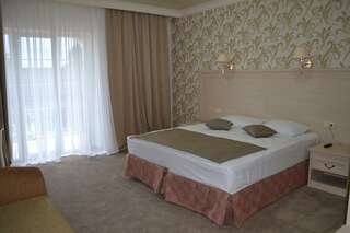 Гостиница Grand Hotel &Spa Maykop Майкоп Номер люкс-2