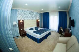 Гостиница Grand Hotel &Spa Maykop Майкоп Двухместный номер Делюкс с 1 кроватью + дополнительная кровать-15