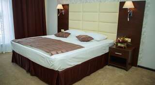 Гостиница Grand Hotel &Spa Maykop Майкоп Двухместный номер Делюкс с 1 кроватью + дополнительная кровать-7