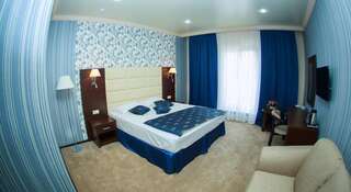 Гостиница Grand Hotel &Spa Maykop Майкоп Двухместный номер Делюкс с 1 кроватью + дополнительная кровать-1