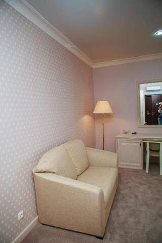 Гостиница Grand Hotel &Spa Maykop Майкоп Люкс-12